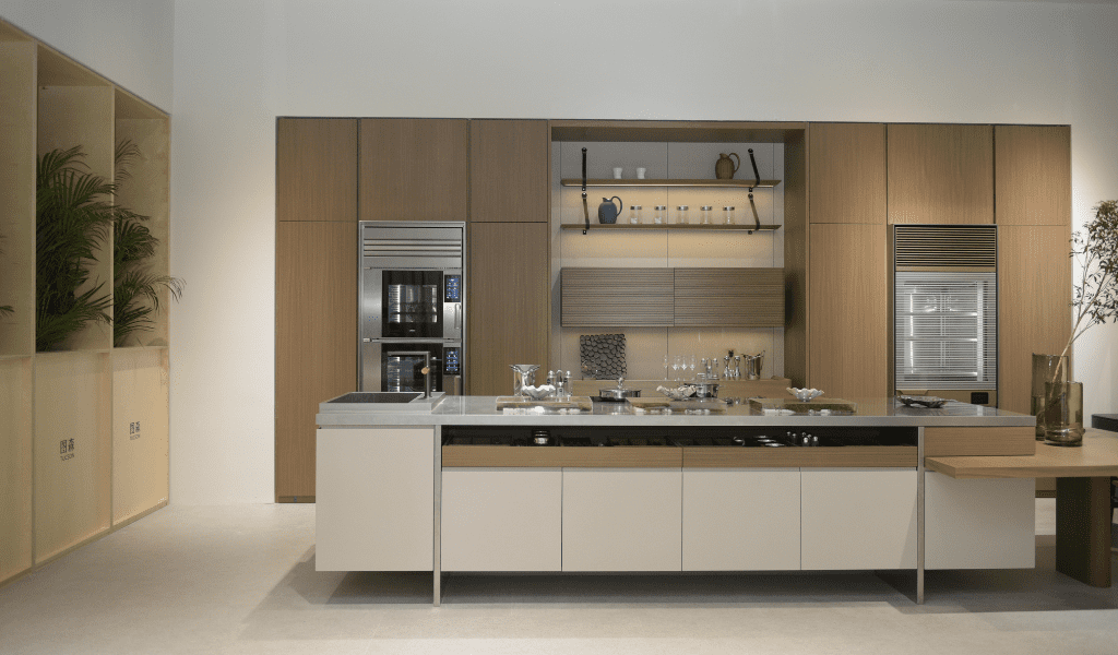 Unox Casa Model 1 at Tucson's stand during the SZCW Fair in Shenzhen 